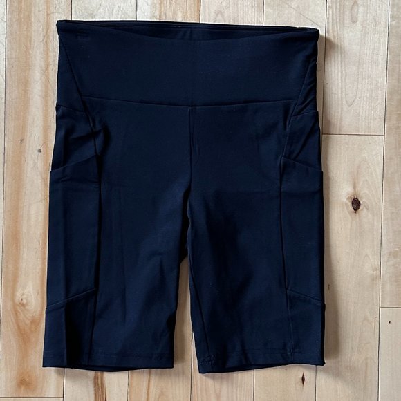 Women's Athleisure Shorts - Picture 1 of 6